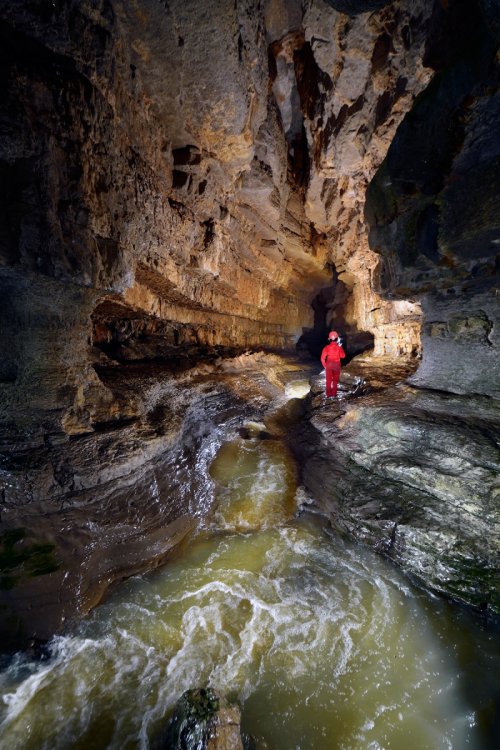Goule de Sauvas (Ardèche) - Galerie après l'entrée (SP-19-0468)